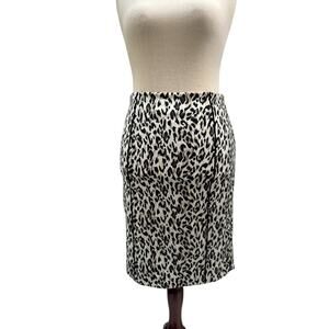 White House Black Market leopard Print Skirt knee length pencil skirt sz 10